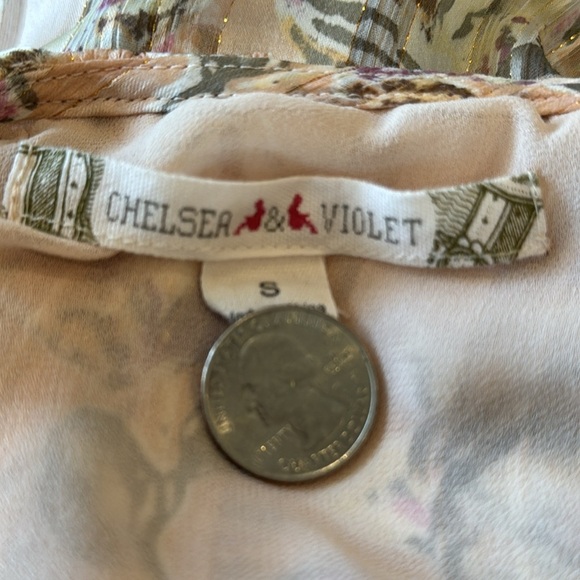 Chelsea & Violet Floral Tiered Cold Shoulder Midi Dress Size Small - Picture 8 of 11